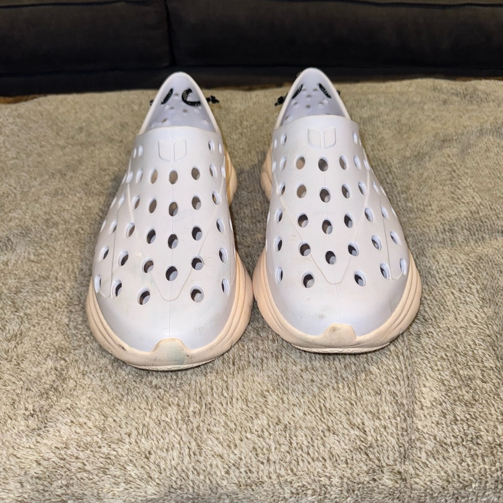 Kane Footwear